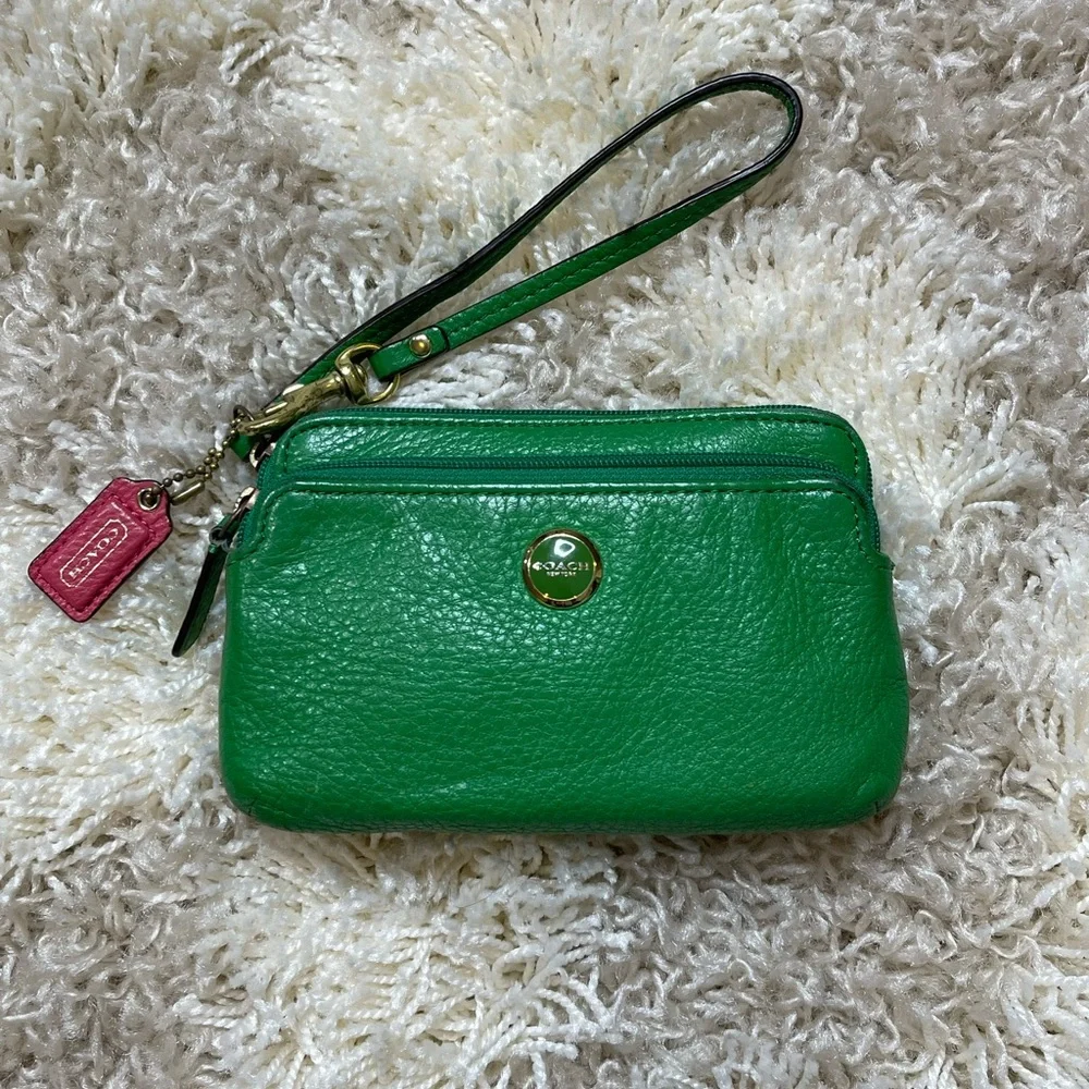 Coach Wristlet - Picture 3 of 8